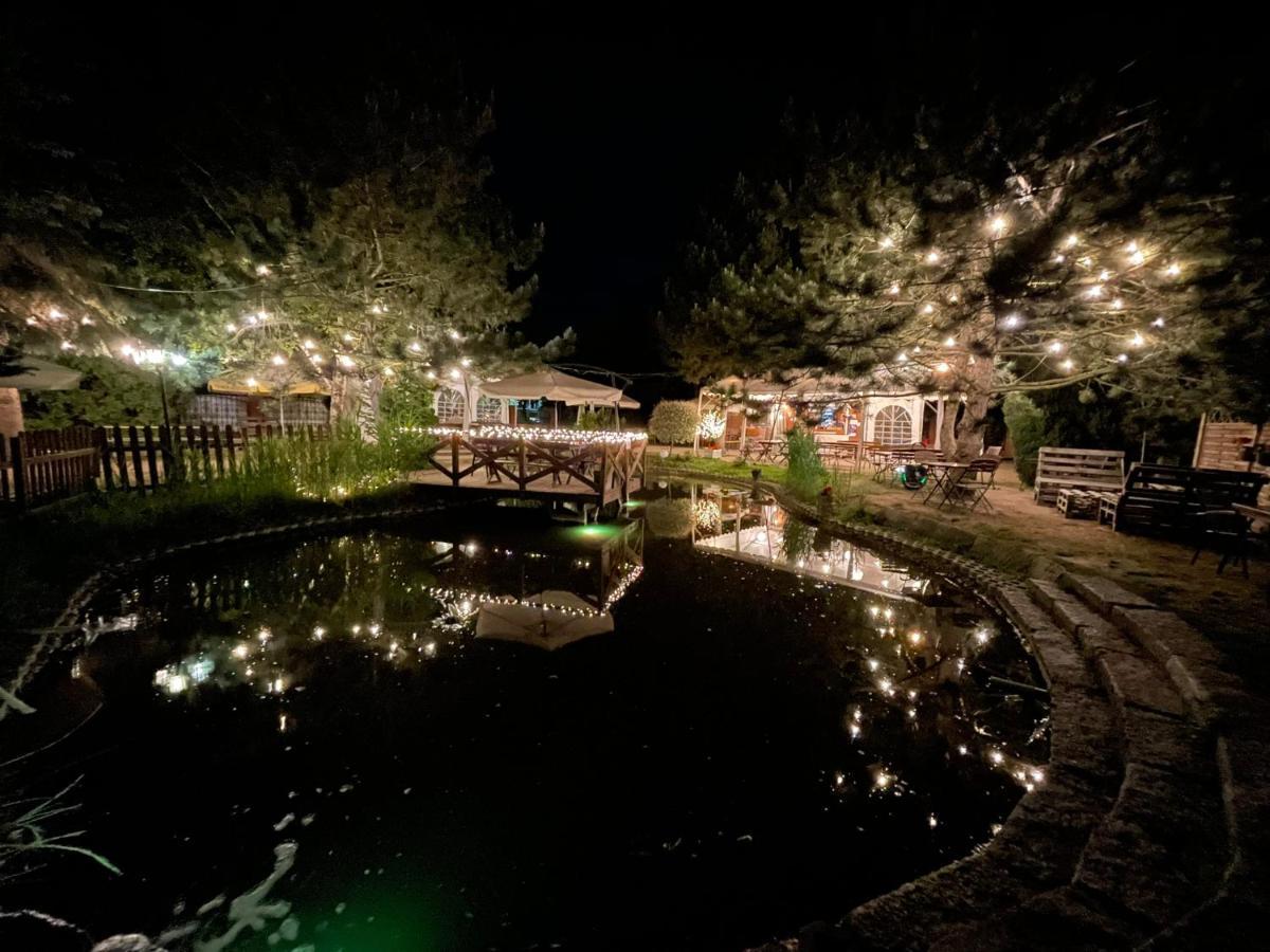 Hotel Garden Oleśnica Dış mekan fotoğraf