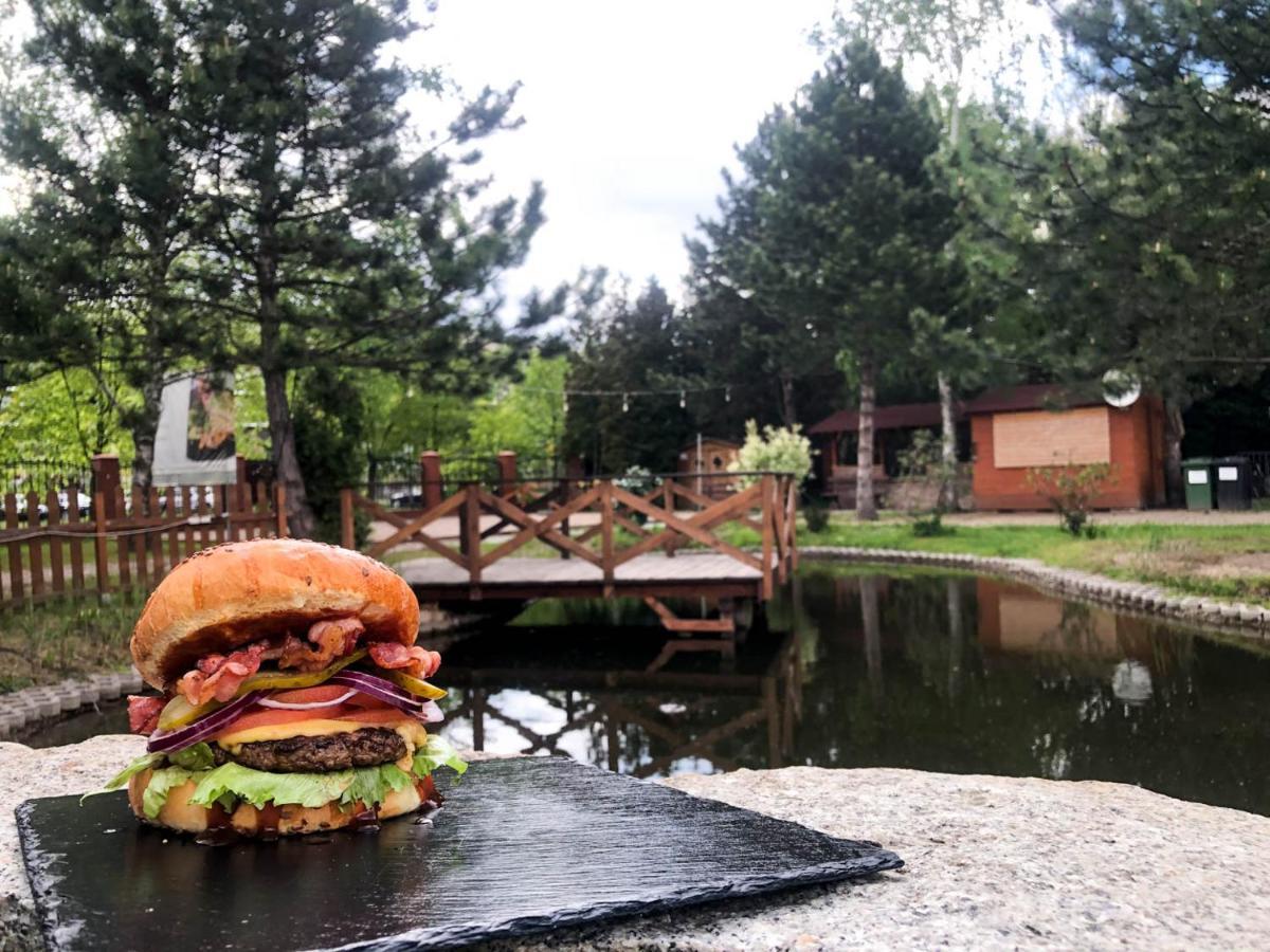 Hotel Garden Oleśnica Dış mekan fotoğraf
