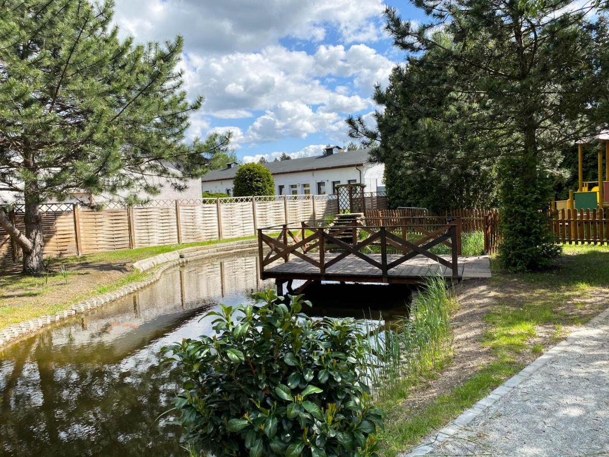 Hotel Garden Oleśnica Dış mekan fotoğraf